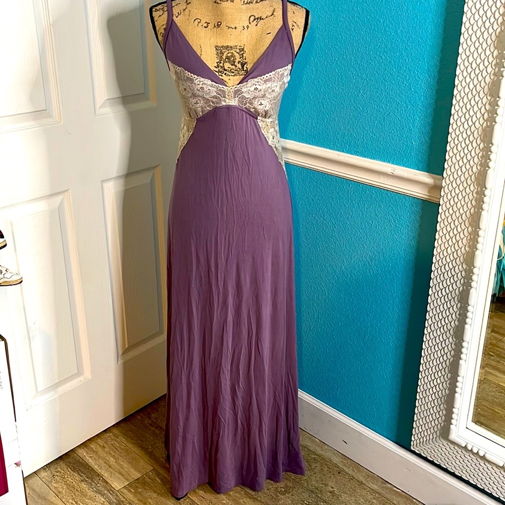 NWT Women’s Purple with Beige Lace Nighgown Sz M